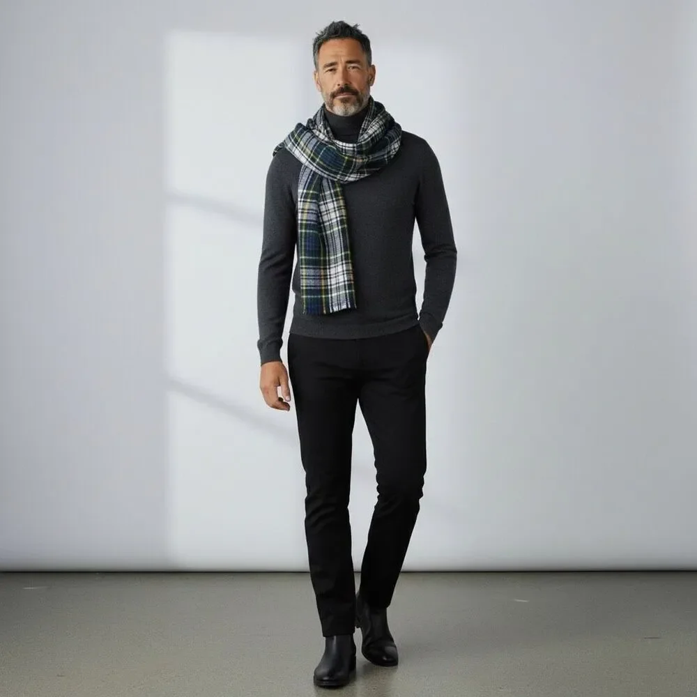 J.Crew Men’s Green Plaid Tartan Scarf Acrylic Cozy Winter Classic NWT